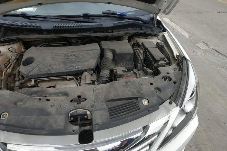 Used BYD G5 2014 1.5TI Manual Luxury Edition Engine Bay Left