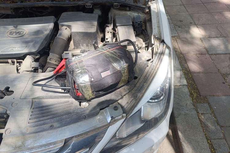 Used BYD G5 2014 1.5TID Automatic Flagship Model Engine Bay Left