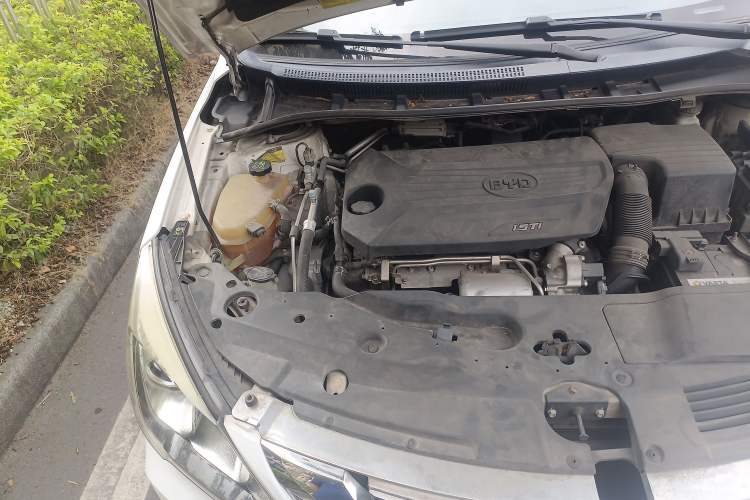 Used BYD G5 2014 1.5TID Automatic Flagship Model Engine Bay Right