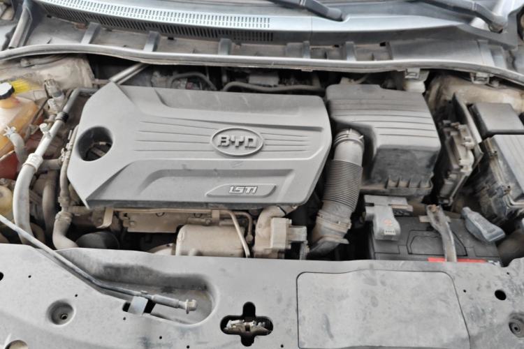 Used BYD G5 2014 1.5TID Automatic Prestige Model Engine Bay
