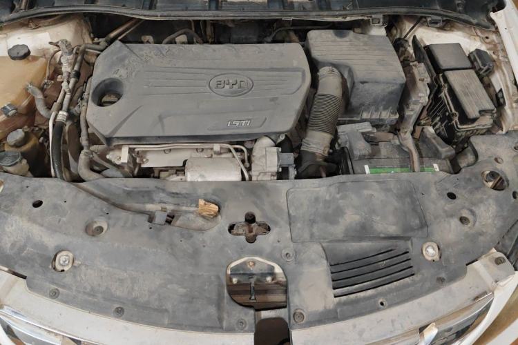 Used BYD G5 2014 1.5TI Manual Luxury Edition Engine Bay
