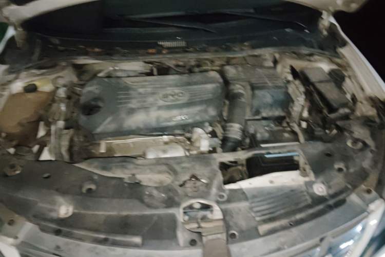 Used BYD G5 2014 1.5TID Automatic Flagship Model Engine Bay
