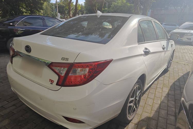 Used BYD G5 2014 1.5TID Automatic Flagship Model Exterior 3