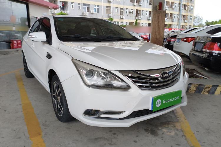 Used BYD G5 2014 1.5TID Automatic Prestige Model Front Right 45 Deg