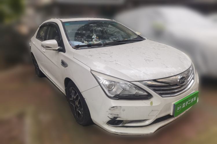 Used BYD G5 2014 1.5TID Automatic Flagship Model Front Right 45 Deg