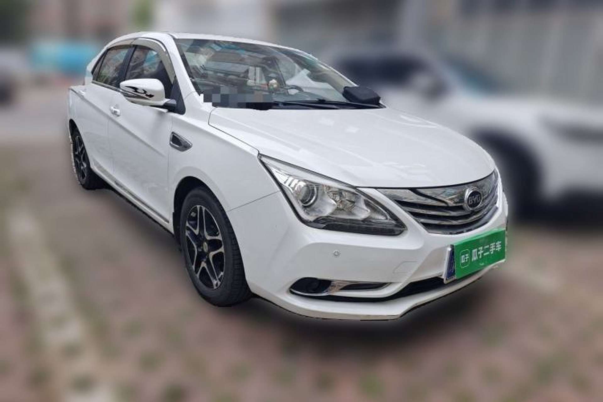 Used BYD G5 2014 1.5TID Automatic Flagship Model Front Right 45 Deg