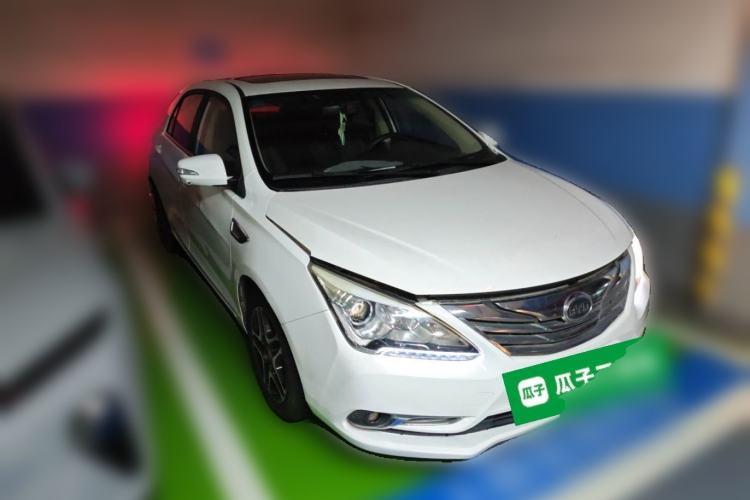 Used BYD G5 2014 1.5TID Automatic Prestige Model Front Right 45 Deg