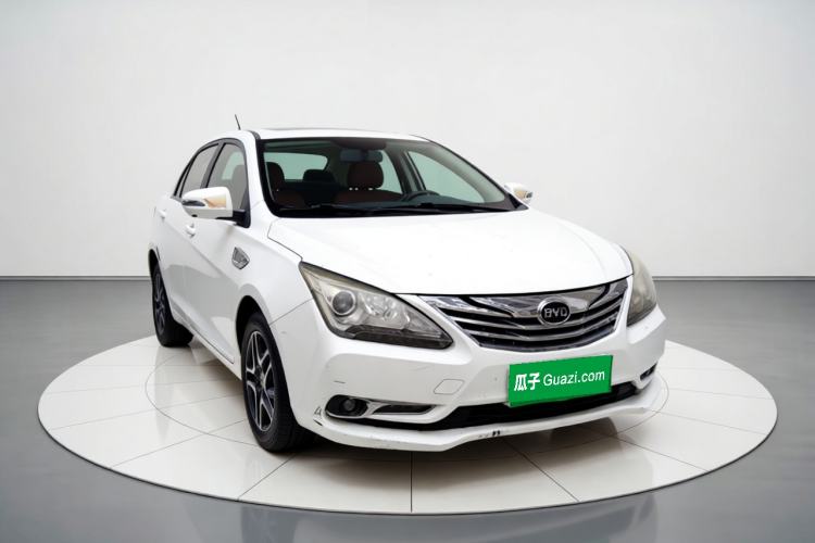 Used BYD G5 2014 1.5TID Automatic Prestige Model Front Right 45 Deg
