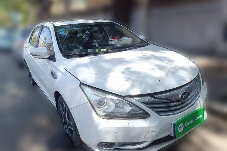 Used BYD G5 2014 1.5TID Automatic Flagship Model Front Right 45 Deg