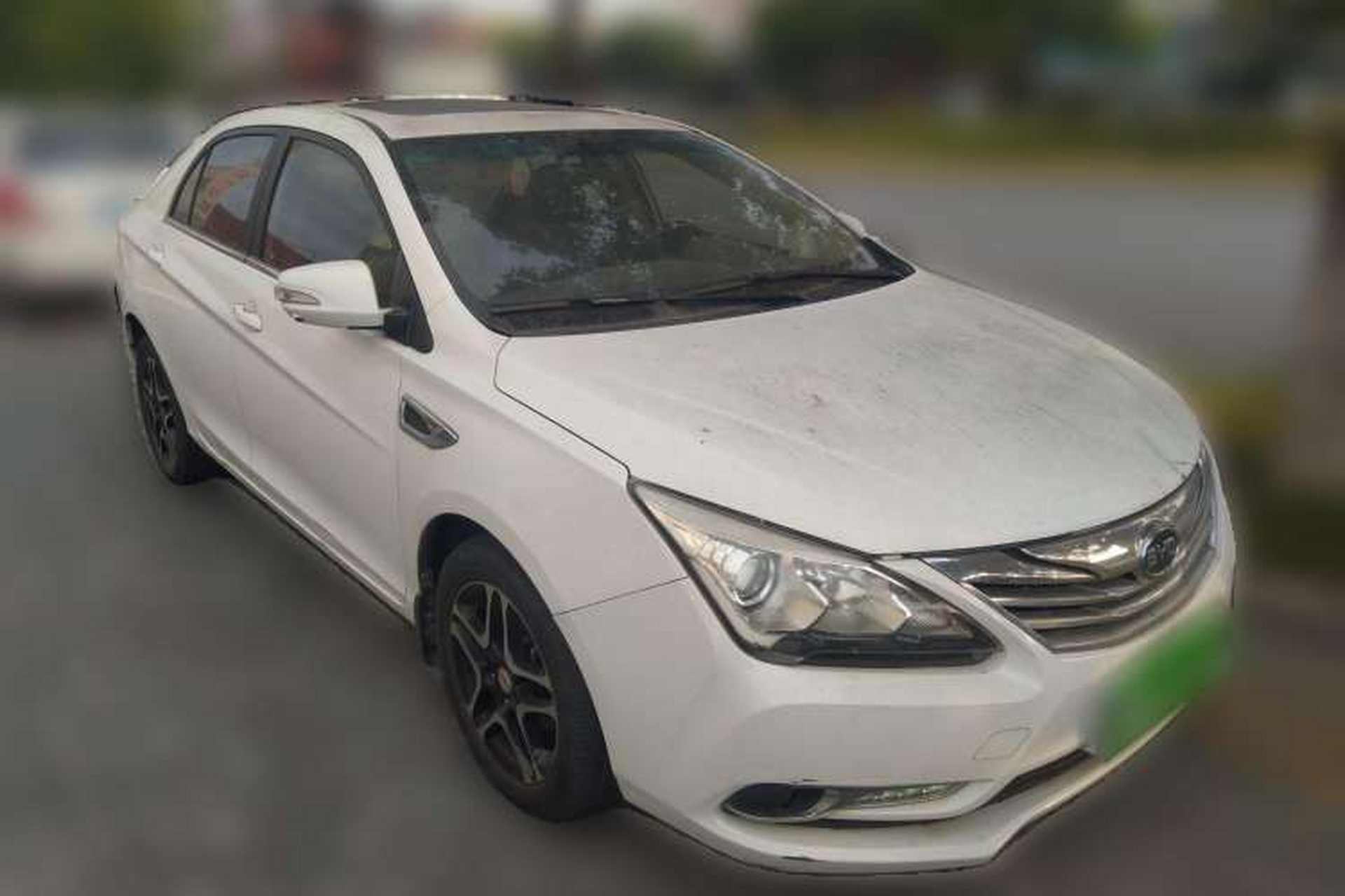 Used BYD G5 2014 1.5TI Manual Luxury Edition Front Right 45 Deg