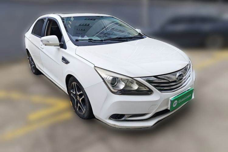 Used BYD G5 2014 1.5TID Automatic Prestige Model Front Right 45 Deg