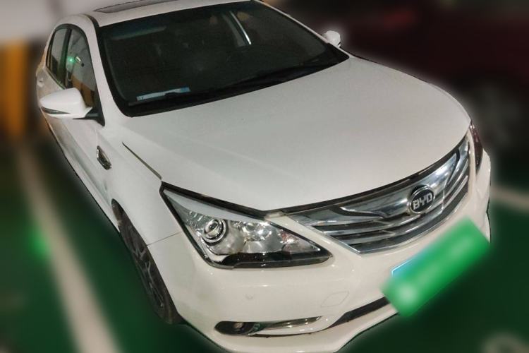 Used BYD G5 2014 1.5TID Automatic Flagship Model Front Right 45 Deg