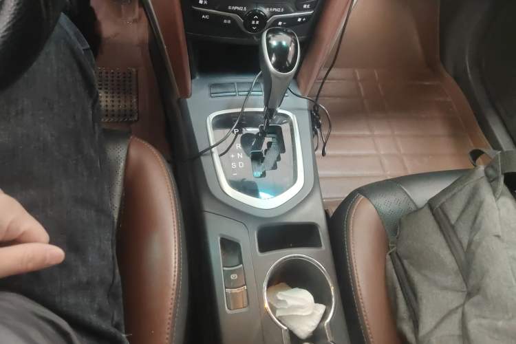 Used BYD G5 2014 1.5TID Automatic Flagship Model Gear Lever