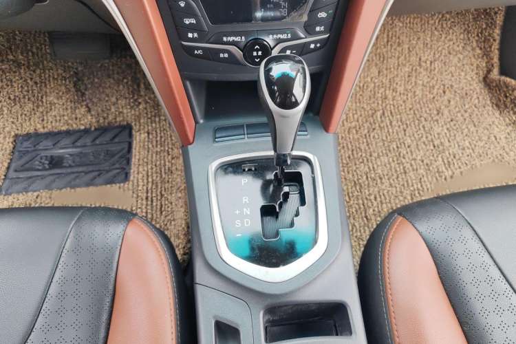 Used BYD G5 2014 1.5TID Automatic Flagship Model Gear Lever