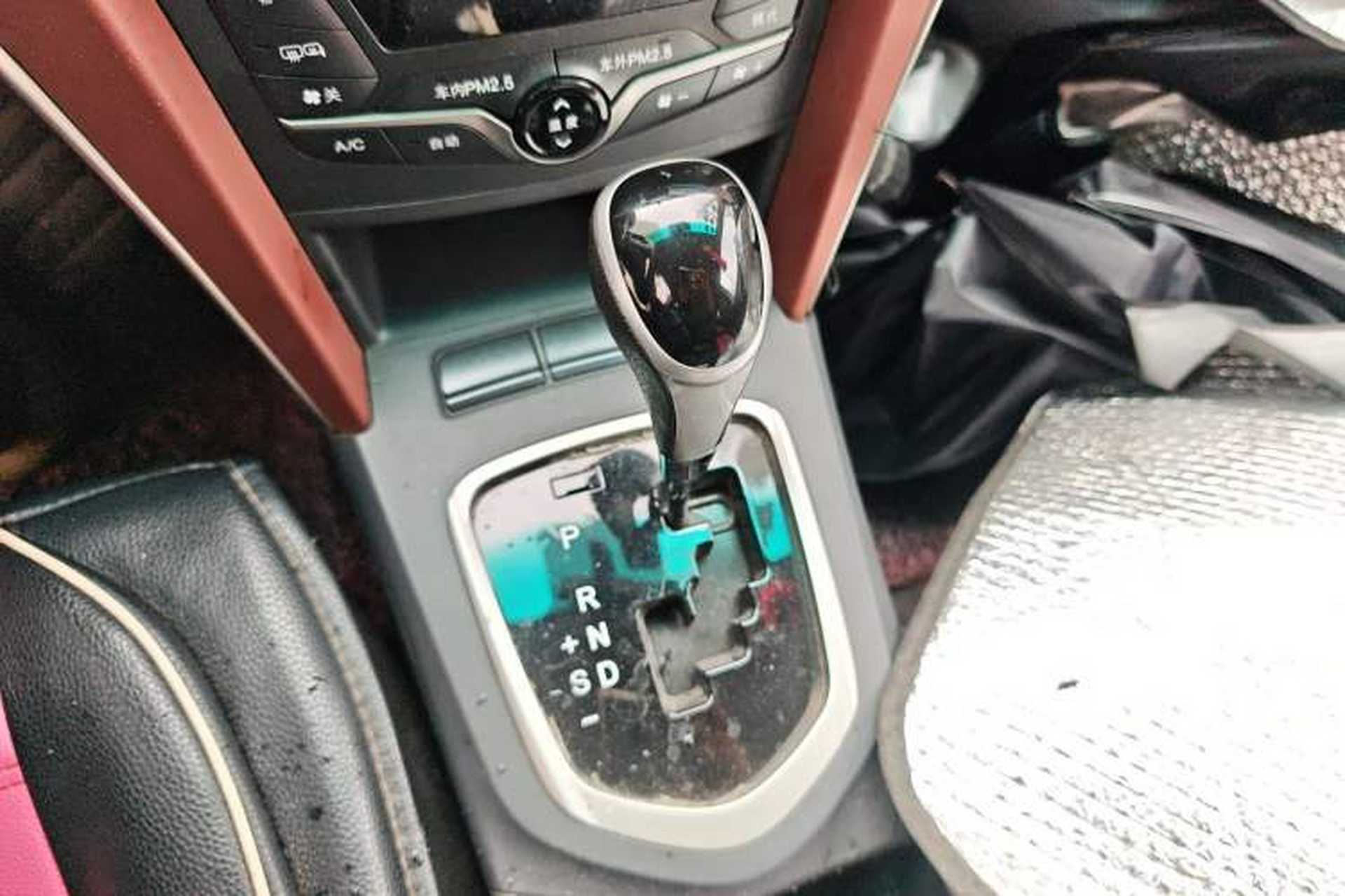 Used BYD G5 2014 1.5TID Automatic Flagship Model Gear Lever