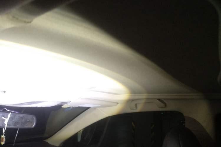 Used BYD G5 2014 1.5TID Automatic Prestige Model Headliner