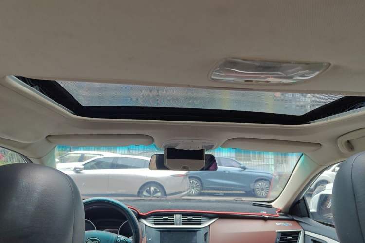 Used BYD G5 2014 1.5TID Automatic Flagship Model Headliner