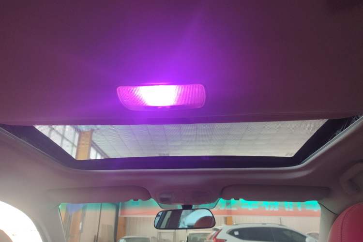 Used BYD G5 2014 1.5TID Automatic Prestige Model Headliner