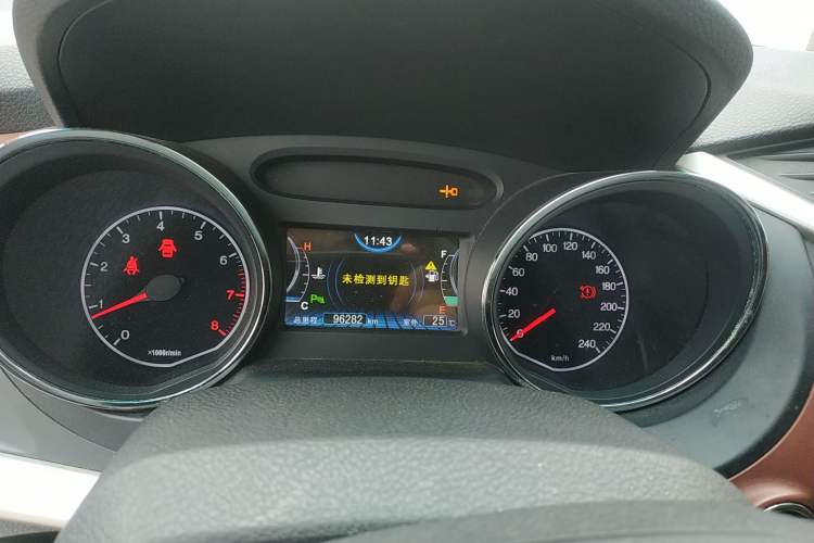 Used BYD G5 2014 1.5TI Manual Luxury Edition Instrument Cluster