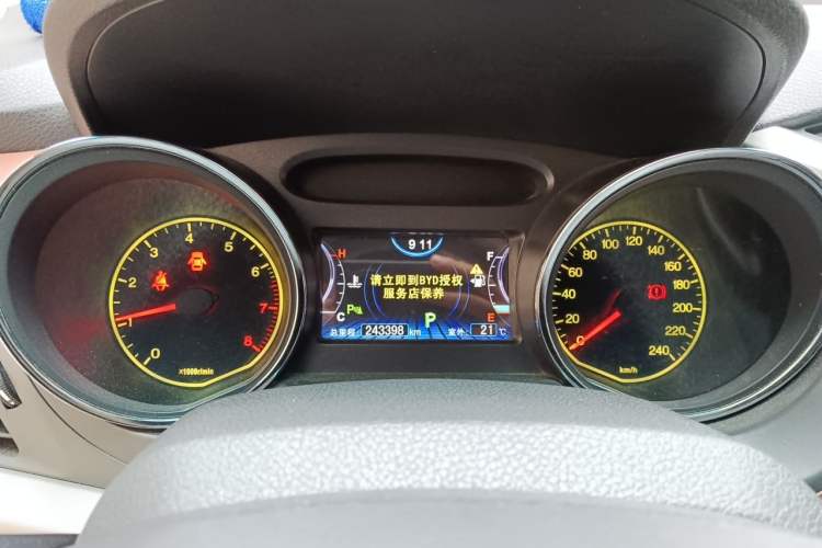 Used BYD G5 2014 1.5TID Automatic Prestige Model Instrument Cluster