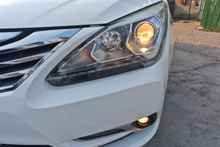 Used BYD G5 2014 1.5TID Automatic Prestige Model Left Front Headlight