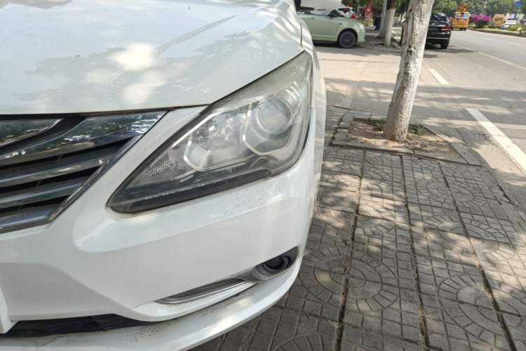 Used BYD G5 2014 1.5TID Automatic Prestige Model Left Front Headlight