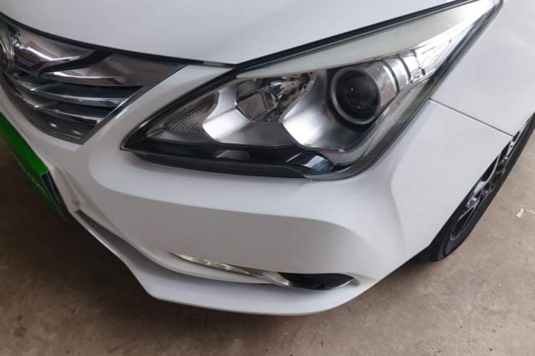 Used BYD G5 2014 1.5TID Automatic Prestige Model Left Front Headlight