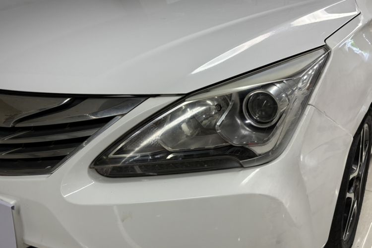 Used BYD G5 2014 1.5TID Automatic Prestige Model Left Front Headlight
