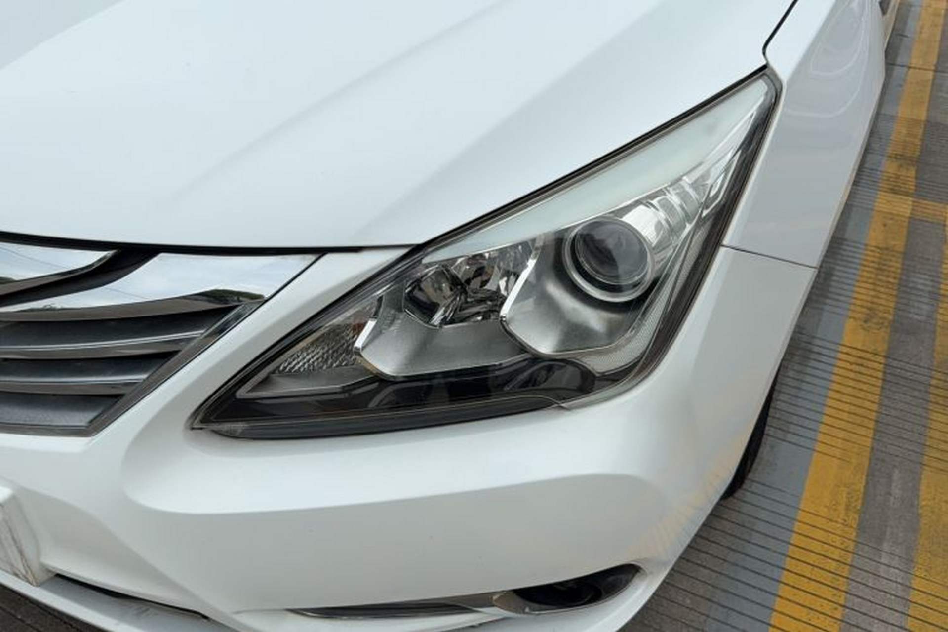 Used BYD G5 2014 1.5TID Automatic Prestige Model Left Front Headlight