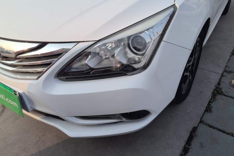 Used BYD G5 2014 1.5TID Automatic Prestige Model Left Front Headlight