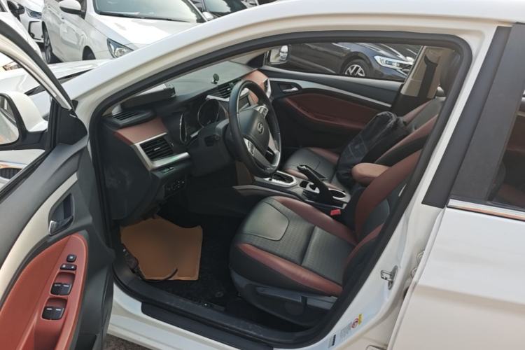 Used BYD G5 2014 1.5TID Automatic Prestige Model Left Front Seat