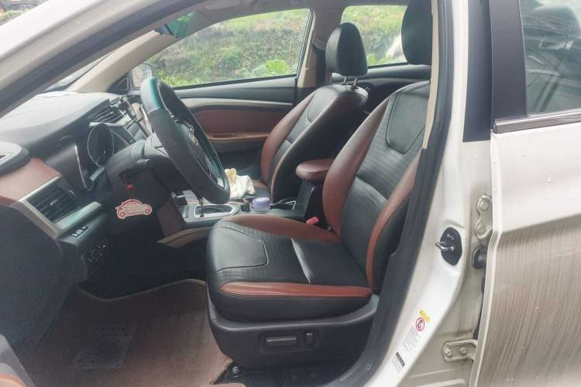 Used BYD G5 2014 1.5TID Automatic Flagship Model Left Front Seat