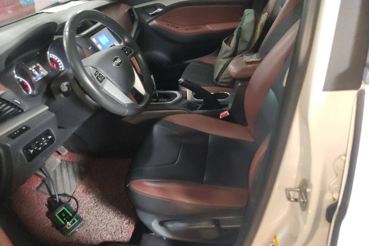 Used BYD G5 2014 1.5TID Automatic Prestige Model Left Front Seat