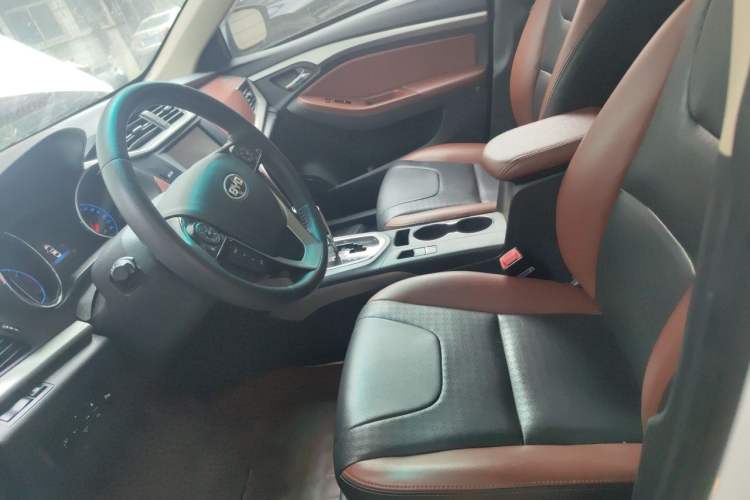 Used BYD G5 2014 1.5TID Automatic Flagship Model Left Front Seat