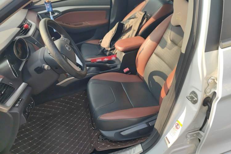 Used BYD G5 2014 1.5TID Automatic Prestige Model Left Front Seat