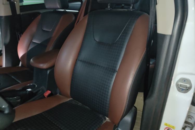 Used BYD G5 2014 1.5TID Automatic Prestige Model Left Front Seat