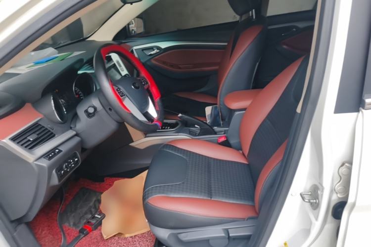 Used BYD G5 2014 1.5TID Automatic Prestige Model Left Front Seat