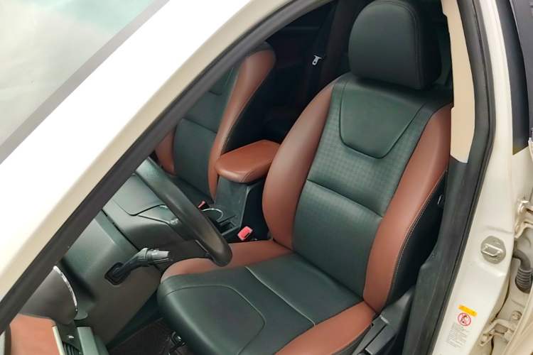 Used BYD G5 2014 1.5TID Automatic Prestige Model Left Front Seat