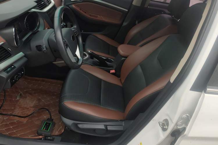 Used BYD G5 2014 1.5TID Automatic Prestige Model Left Front Seat