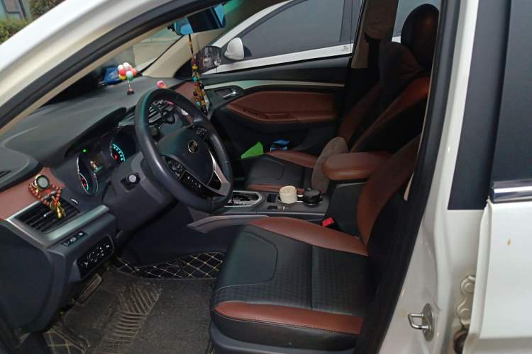 Used BYD G5 2014 1.5TID Automatic Flagship Model Left Front Seat