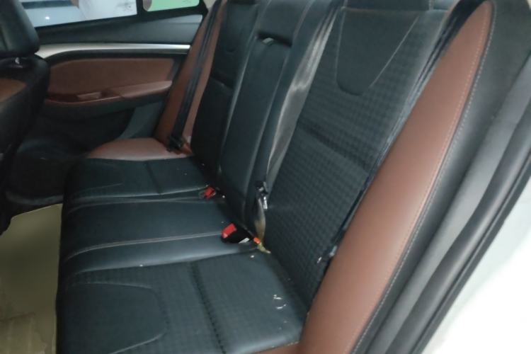Used BYD G5 2014 1.5TID Automatic Prestige Model Left Rear Seat
