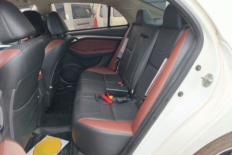 Used BYD G5 2014 1.5TID Automatic Prestige Model Left Rear Seat