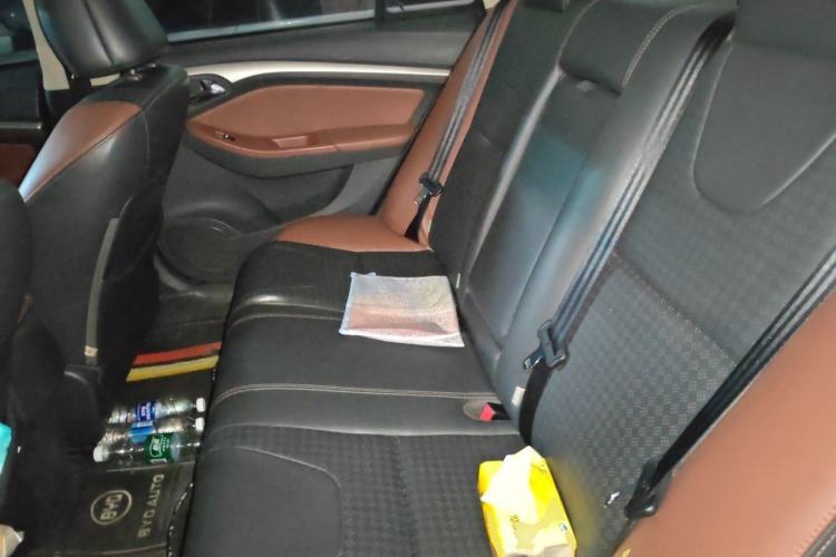 Used BYD G5 2014 1.5TID Automatic Prestige Model Left Rear Seat