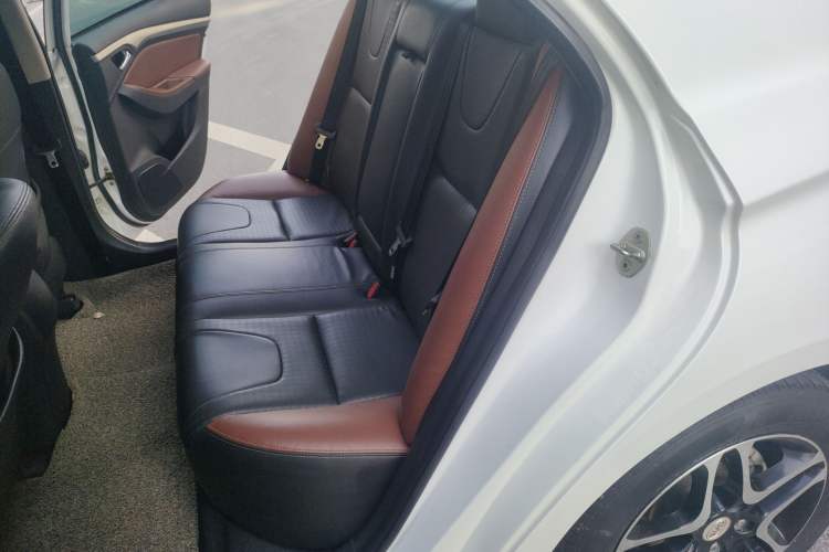 Used BYD G5 2014 1.5TID Automatic Prestige Model Left Rear Seat