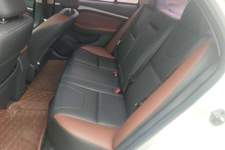 Used BYD G5 2014 1.5TID Automatic Prestige Model Left Rear Seat