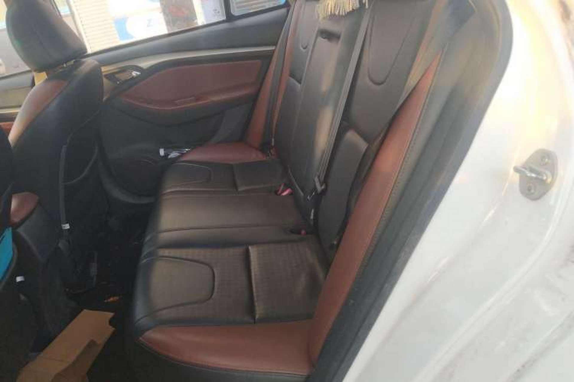 Used BYD G5 2014 1.5TI Manual Luxury Edition Left Rear Seat