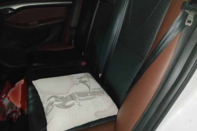 Used BYD G5 2014 1.5TI Manual Luxury Edition Left Rear Seat