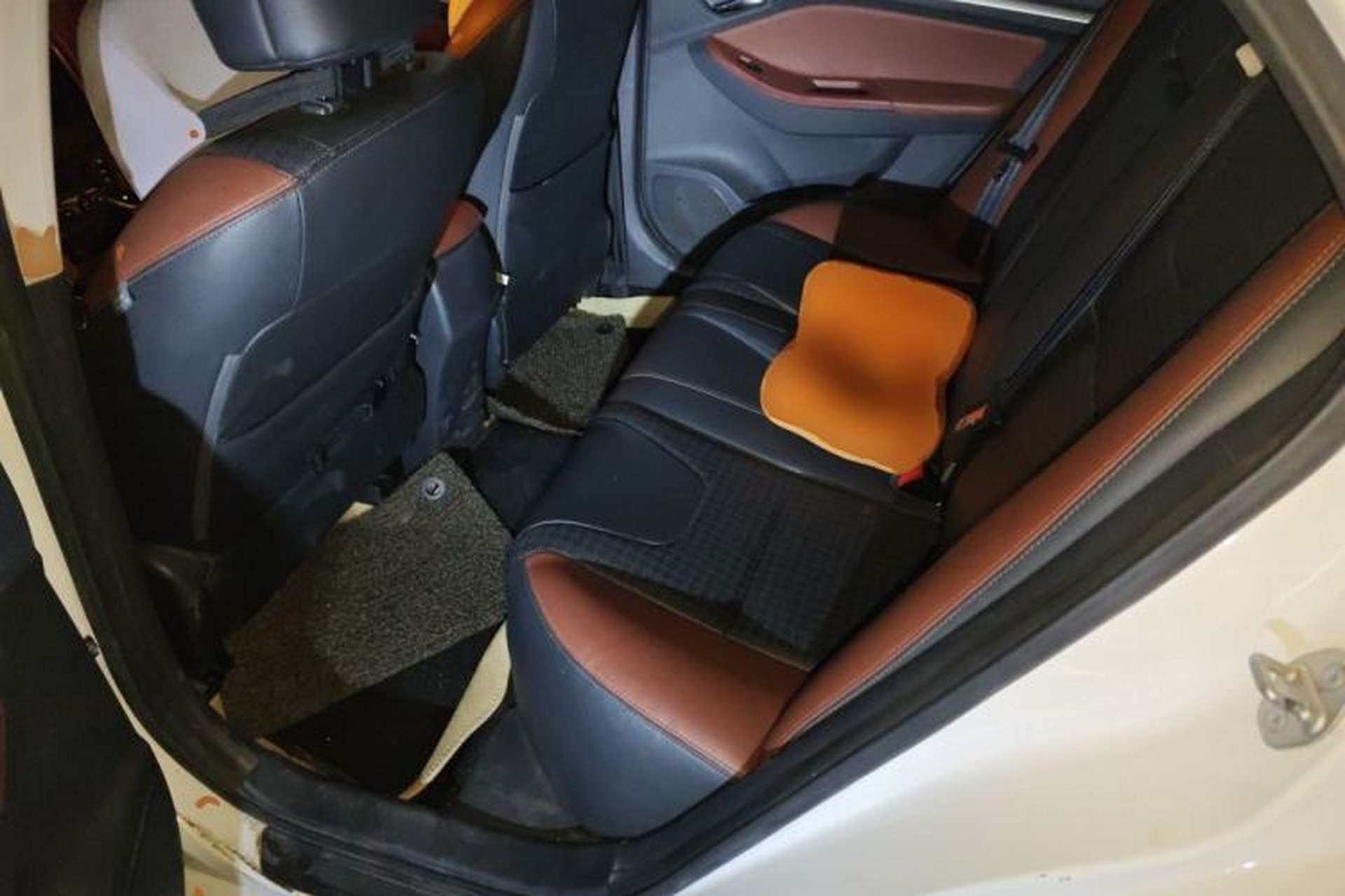 Used BYD G5 2014 1.5TID Automatic Prestige Model Left Rear Seat