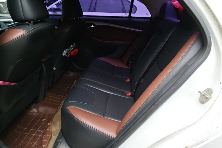 Used BYD G5 2014 1.5TID Automatic Prestige Model Left Rear Seat