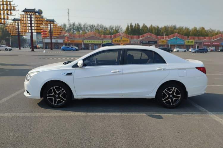 Used BYD G5 2014 1.5TID Automatic Prestige Model Left Side